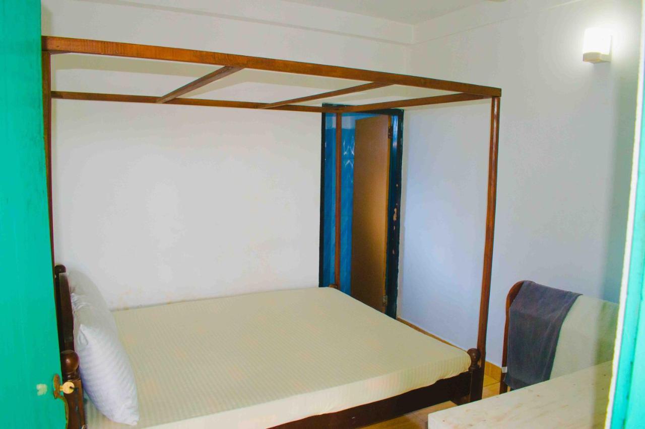 Surfers Paradise Weligama Exterior photo